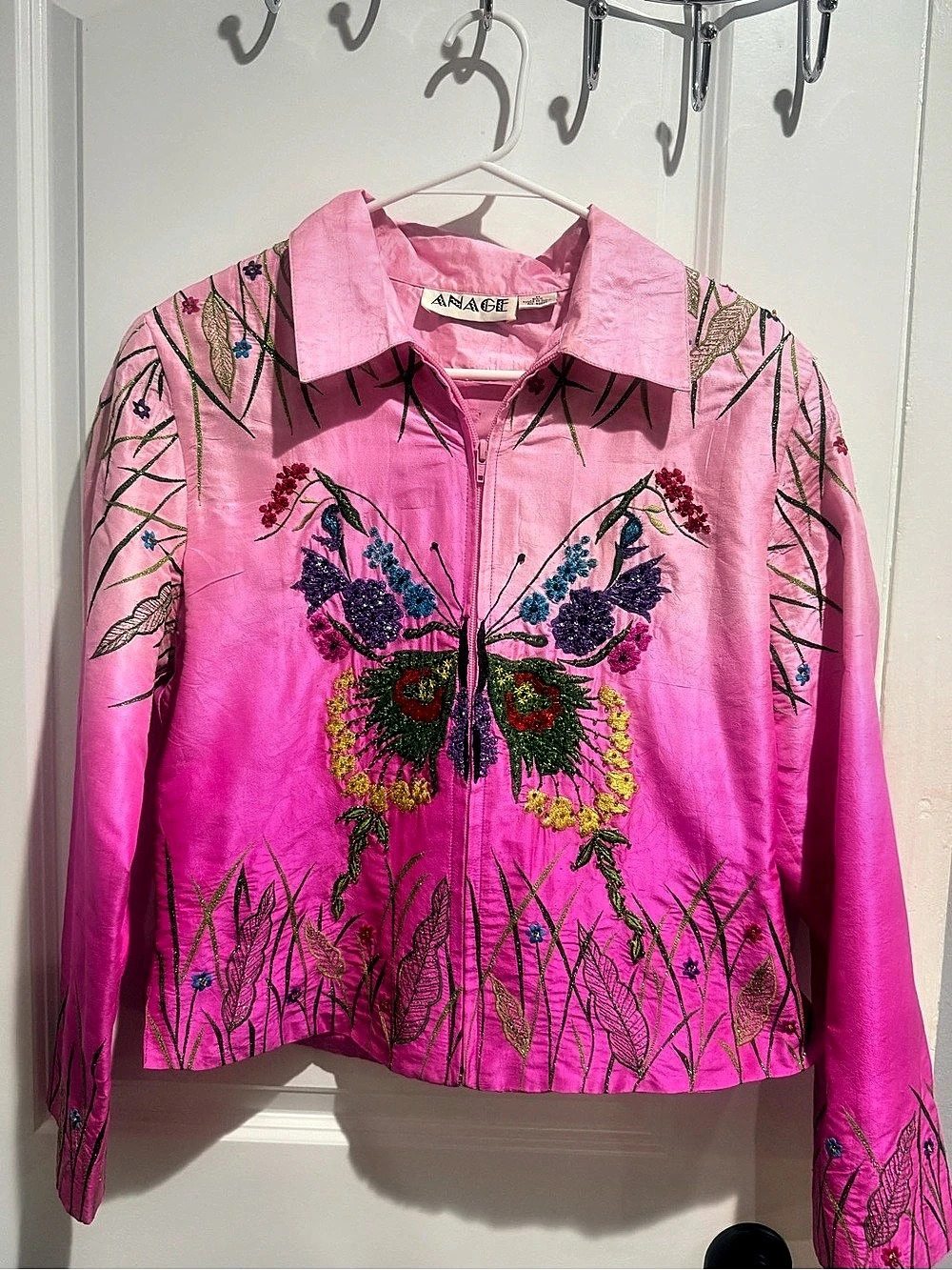 🦋 VINTAGE ANAGE 100% SILK EMBROIDERED GRAIL 🦋